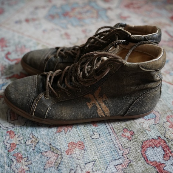 LEATHER FRYE DISTRESSED BROWN KIRA HIGH TOP SNEAKERS SIZE 7.5 - Picture 8 of 15